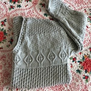 Vintage Renee Hauer Women’s Over-Sized, Long Sleeve Sweater